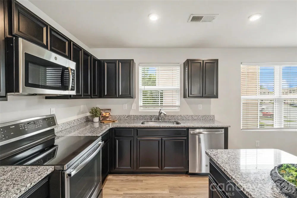 907 Taybyn Road Fort Mill, SC 29715