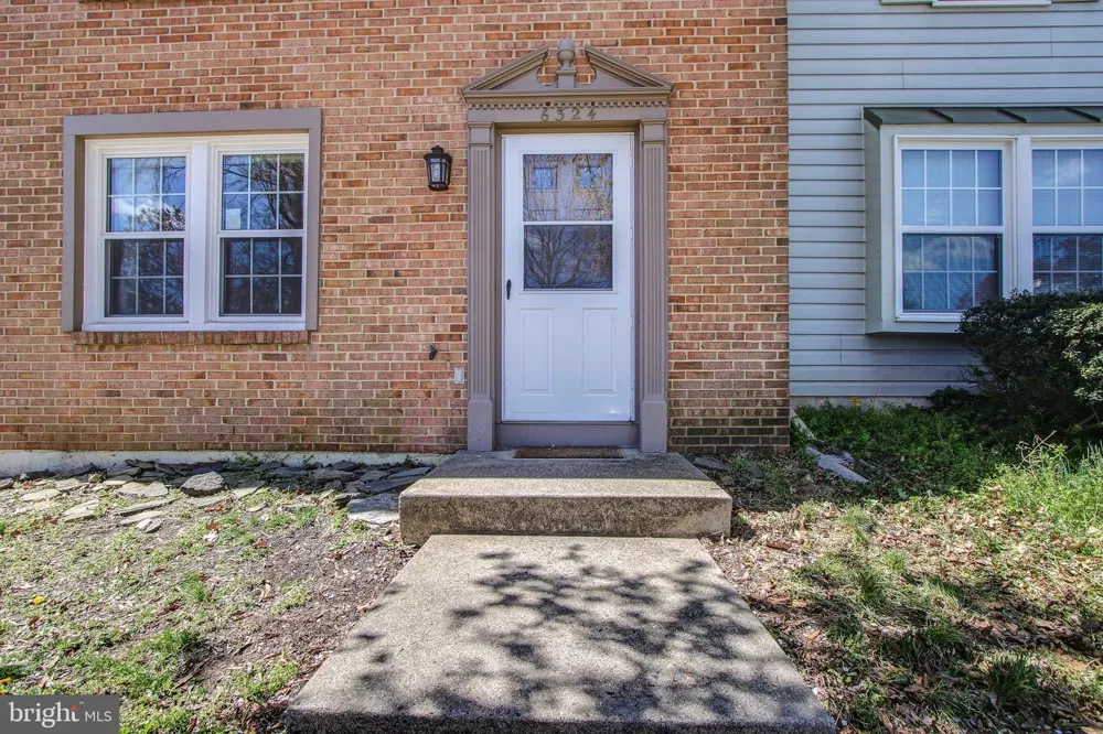 6324 LIGHTBURN COURT Centreville, VA 20121