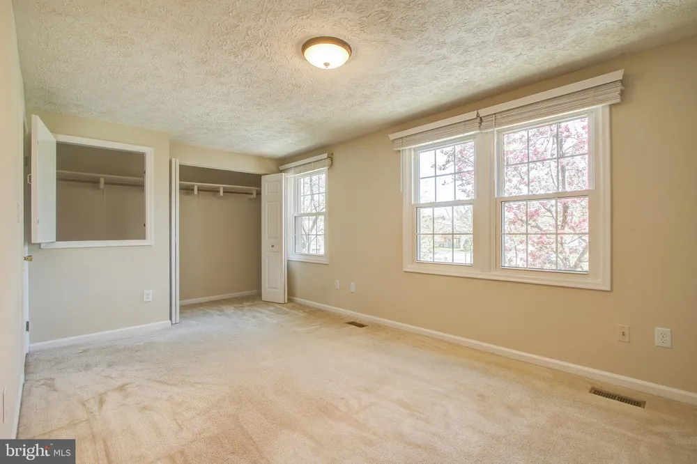 6324 LIGHTBURN COURT Centreville, VA 20121