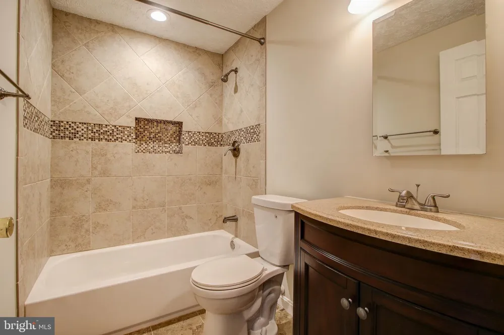 6324 LIGHTBURN COURT Centreville, VA 20121