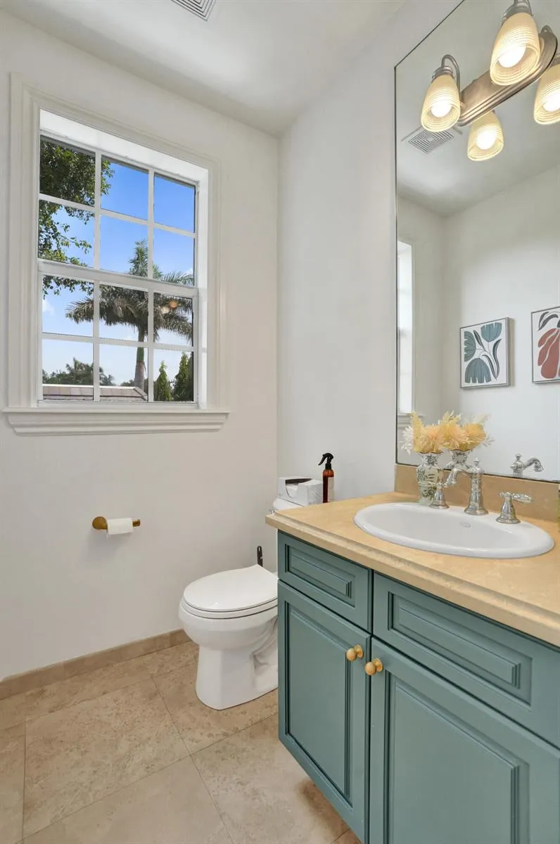 2730 Old Florida Trail #2730 Wilton Manors, FL 33334