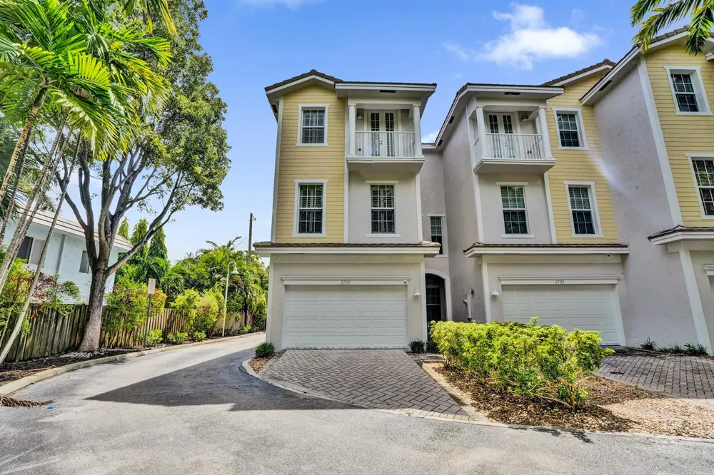 2730 Old Florida Trail #2730 Wilton Manors, FL 33334
