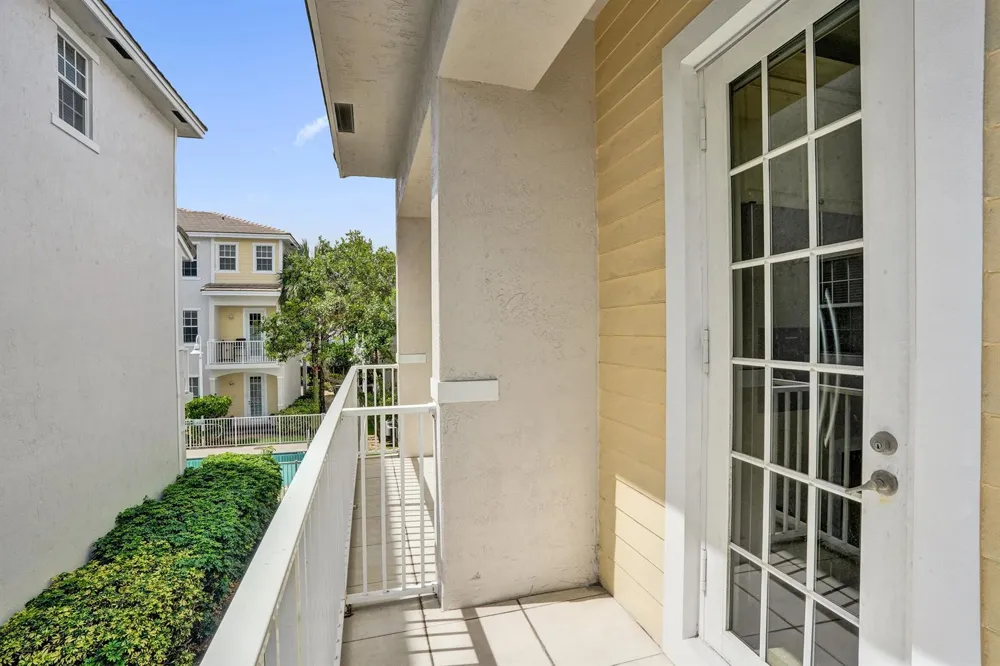 2730 Old Florida Trail #2730 Wilton Manors, FL 33334