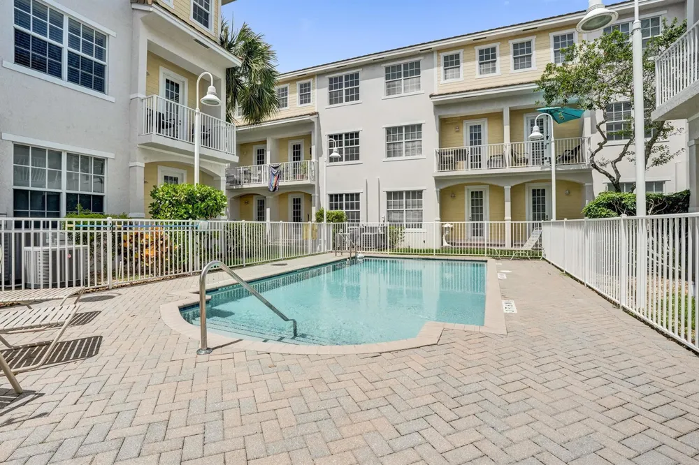 2730 Old Florida Trail #2730 Wilton Manors, FL 33334