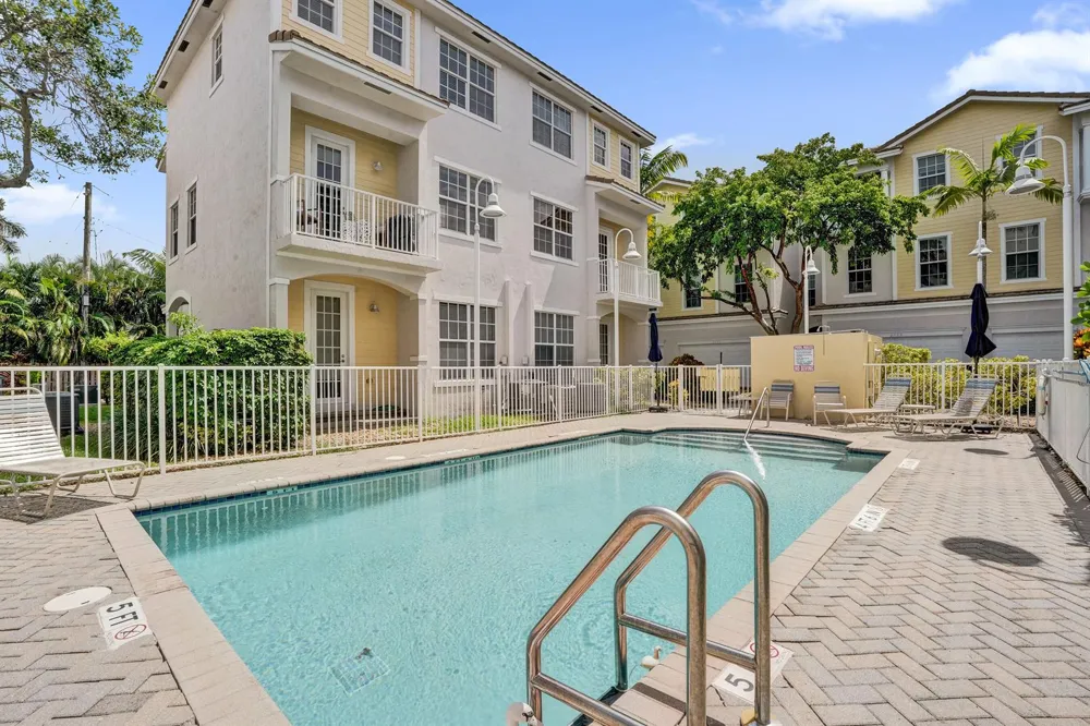 2730 Old Florida Trail #2730 Wilton Manors, FL 33334