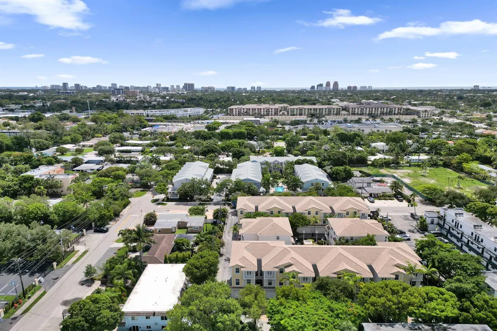 2730 Old Florida Trail #2730 Wilton Manors, FL 33334