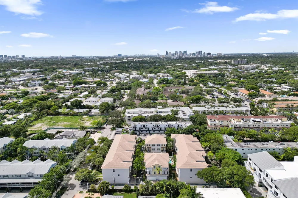 2730 Old Florida Trail #2730 Wilton Manors, FL 33334