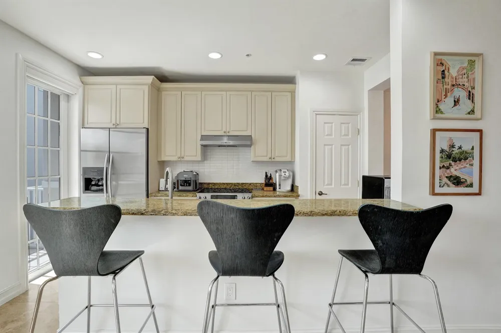 2730 Old Florida Trail #2730 Wilton Manors, FL 33334