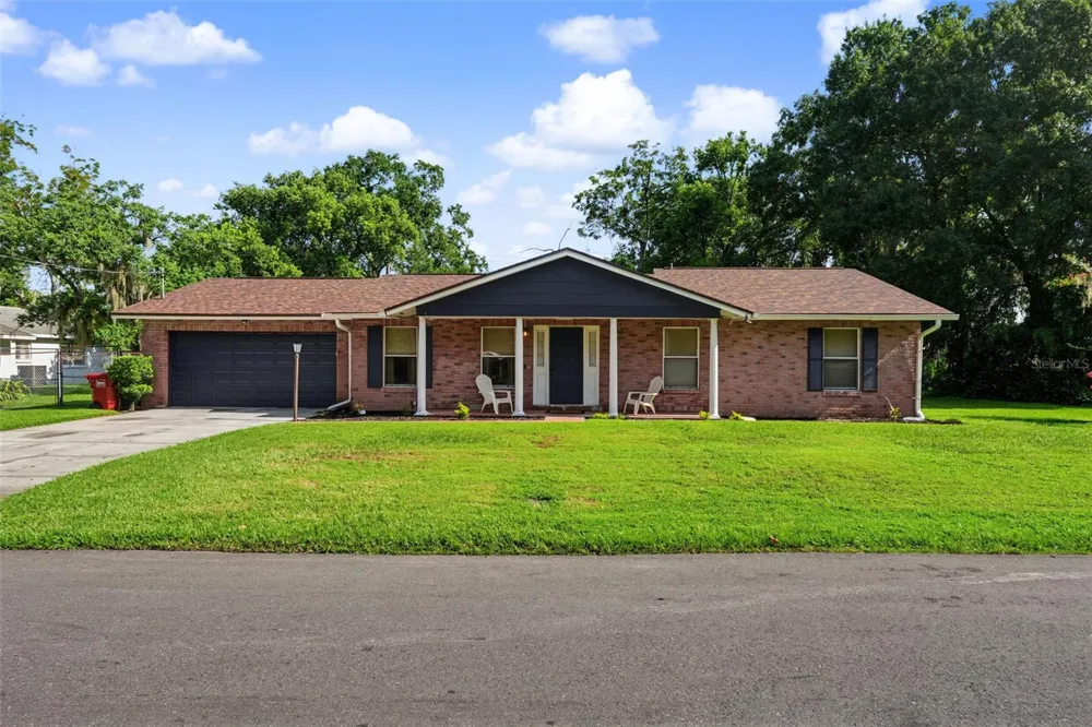1318 LOUISIANA STREET Plant City, FL 33563