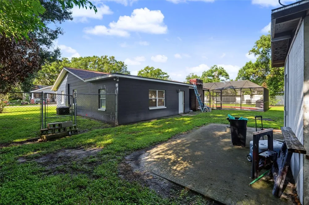1318 LOUISIANA STREET Plant City, FL 33563