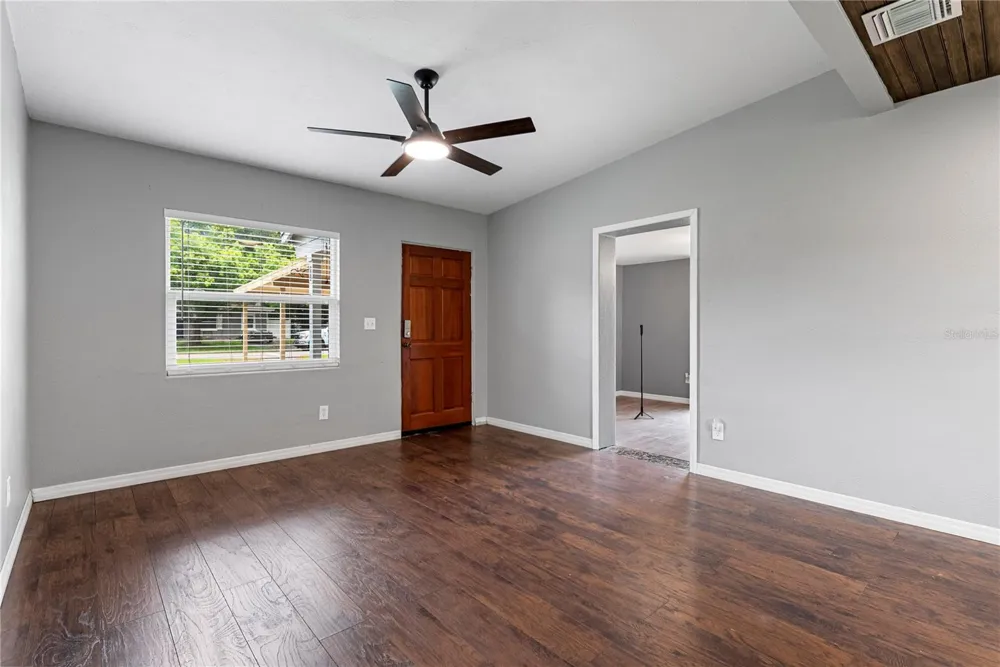 460 E 3RD STREET Chuluota, FL 32766