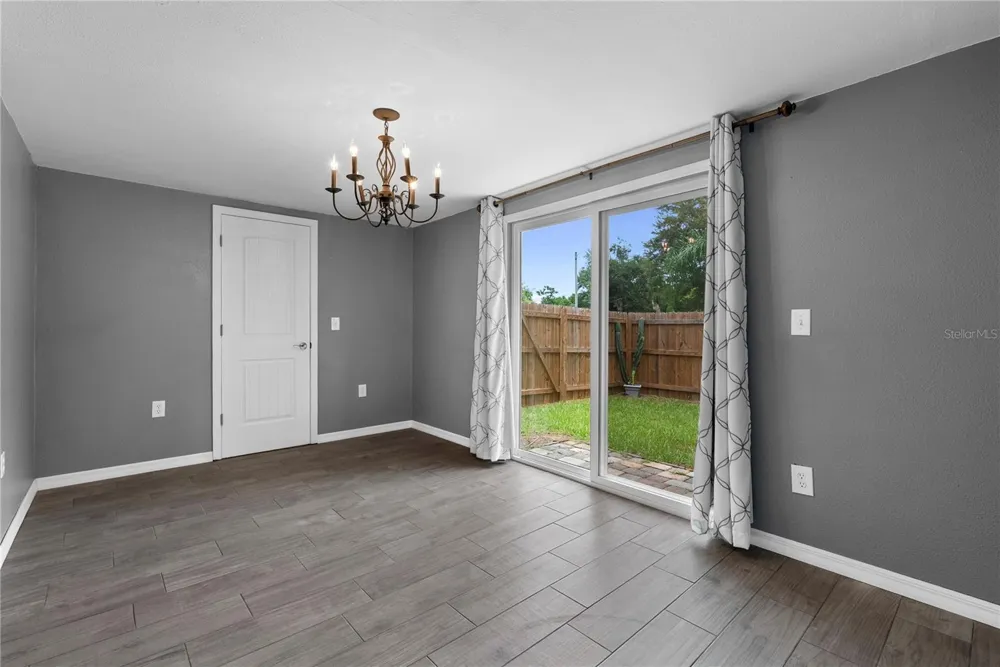 460 E 3RD STREET Chuluota, FL 32766