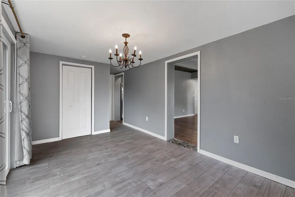 460 E 3RD STREET Chuluota, FL 32766