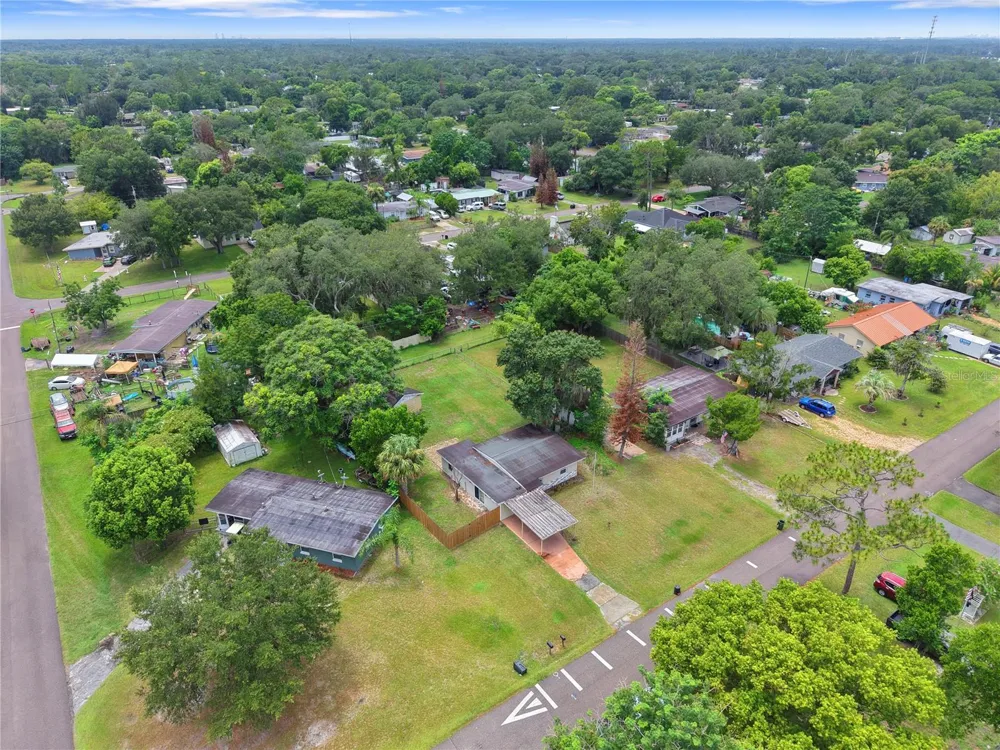 460 E 3RD STREET Chuluota, FL 32766
