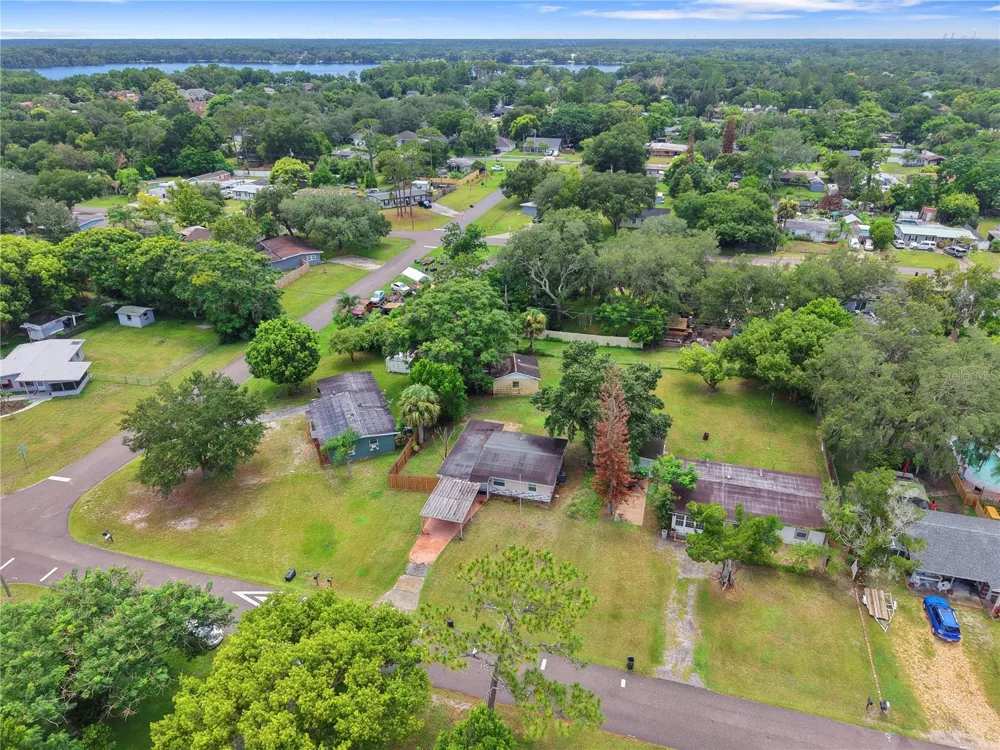 460 E 3RD STREET Chuluota, FL 32766