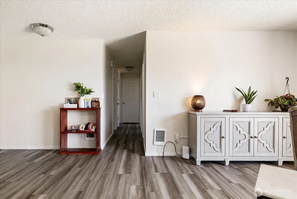 699 Maplewood Loop Oak Harbor, WA 98277