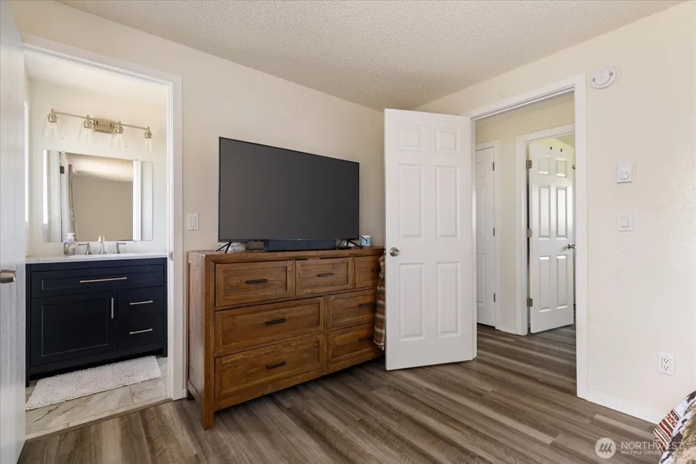 699 Maplewood Loop Oak Harbor, WA 98277