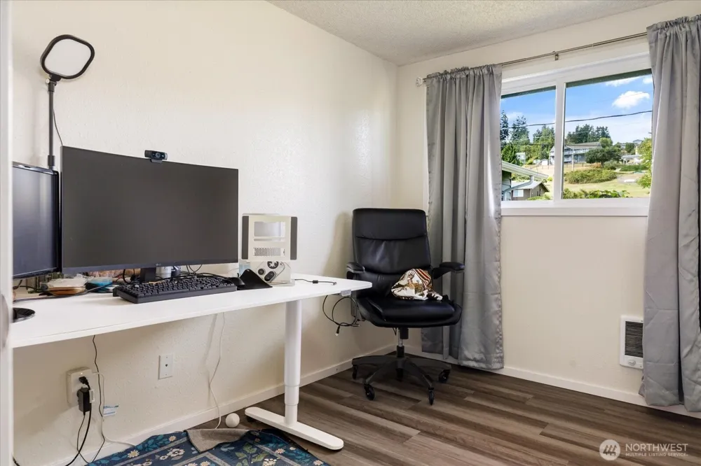 699 Maplewood Loop Oak Harbor, WA 98277