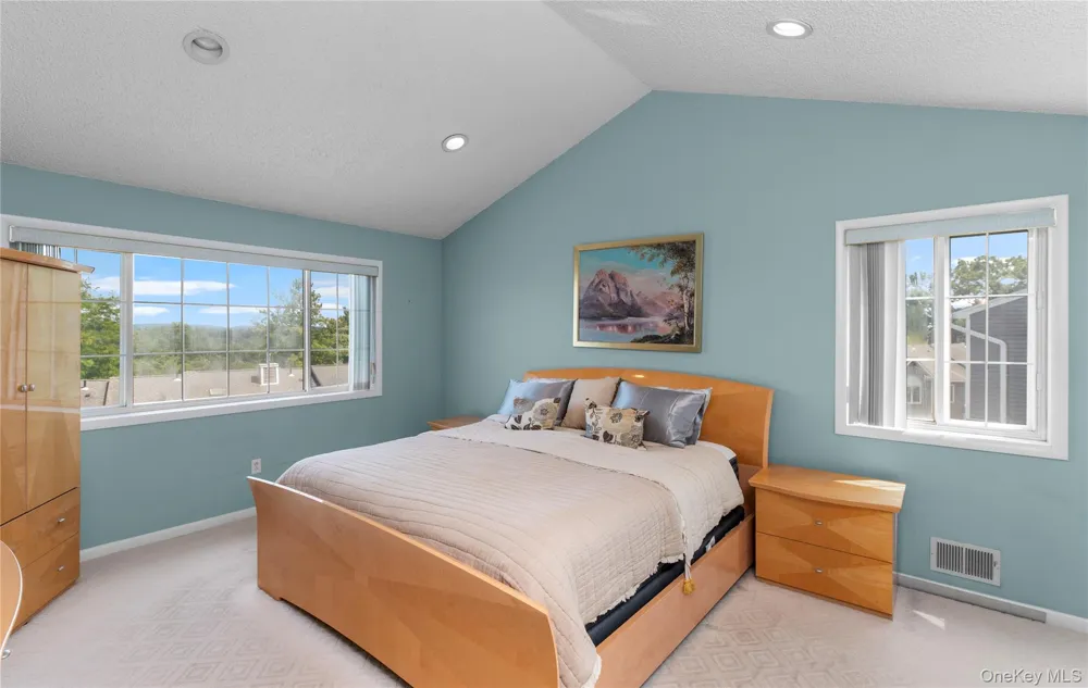 45 Eagle Ridge Way Nanuet, NY 10954