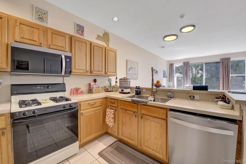 193 Windward Drive Port Jefferson, NY 11777