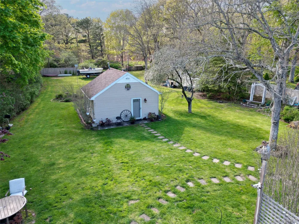 41 Summit Boulevard Westhampton, NY 11977
