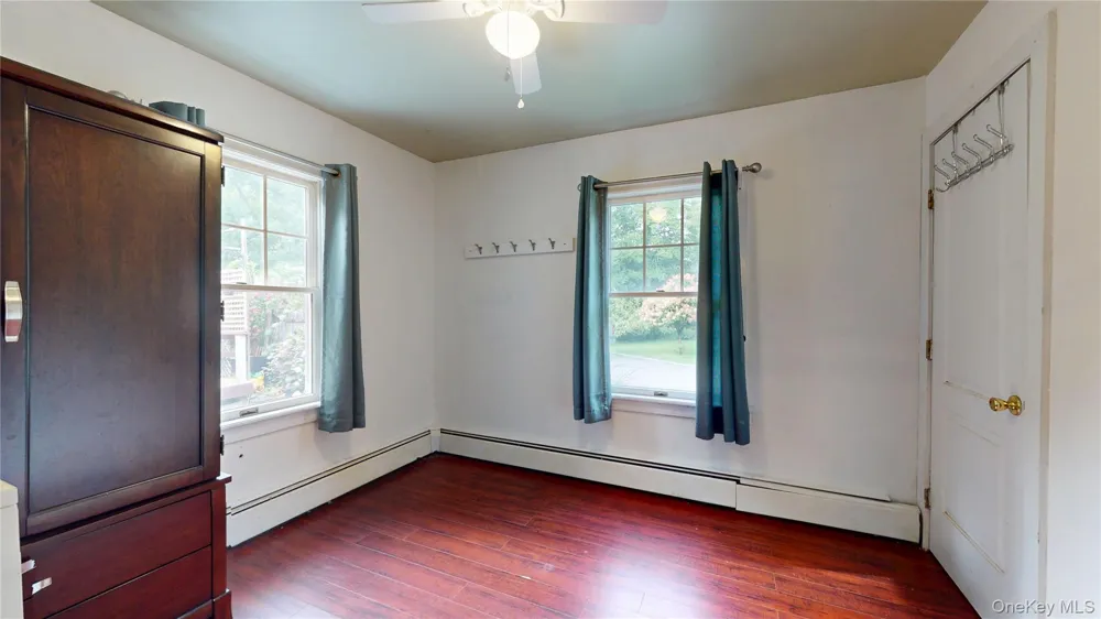 41 Summit Boulevard Westhampton, NY 11977