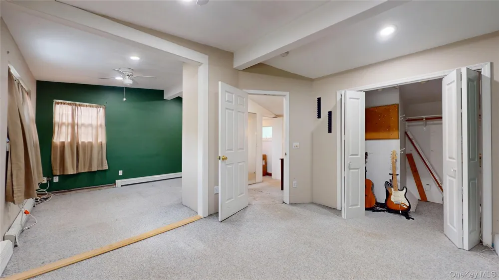 41 Summit Boulevard Westhampton, NY 11977