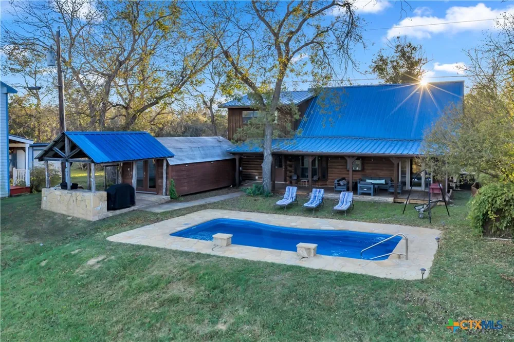 872 CR 430 San Saba, TX 76877
