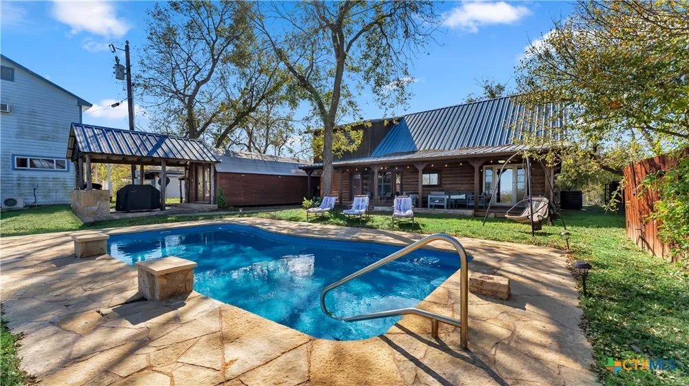 872 CR 430 San Saba, TX 76877