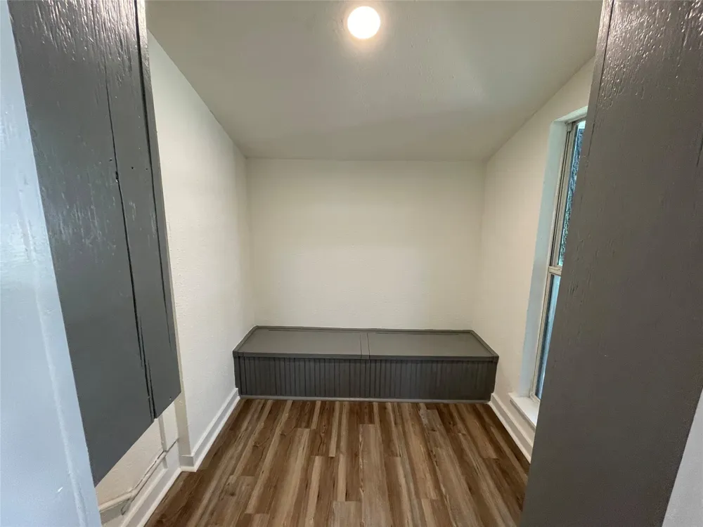 309 Poplar Street Italy, TX 76651