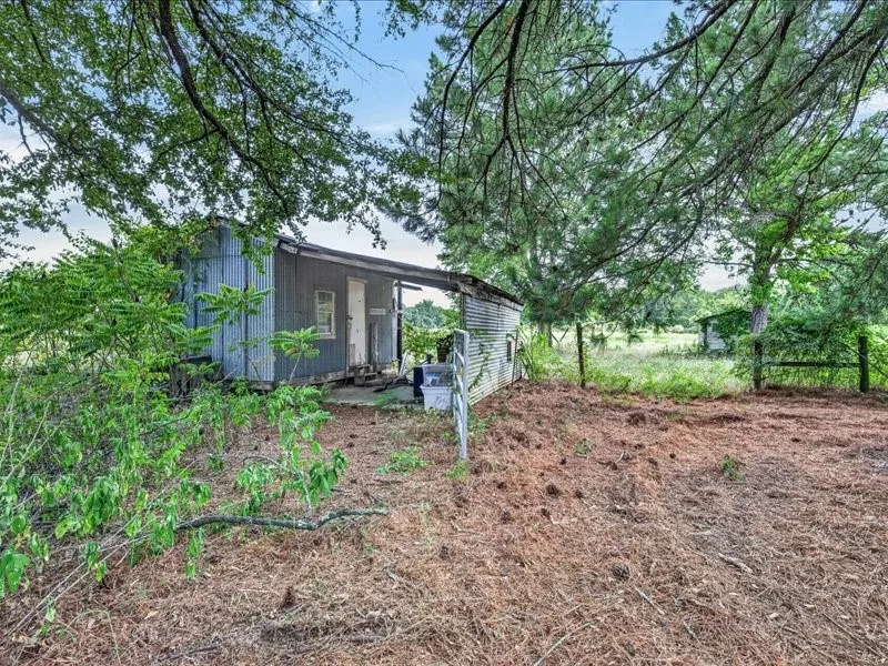 8846 County Road 2448 Tool, TX 75143