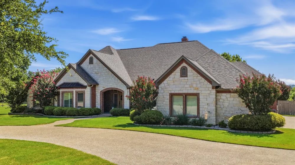 241 Pinnacle Peak Lane Weatherford, TX 76087