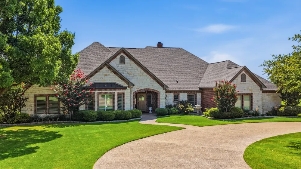 241 Pinnacle Peak Lane Weatherford, TX 76087
