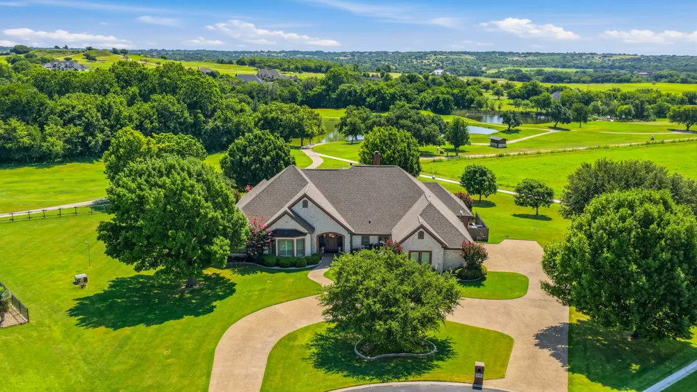 241 Pinnacle Peak Lane Weatherford, TX 76087
