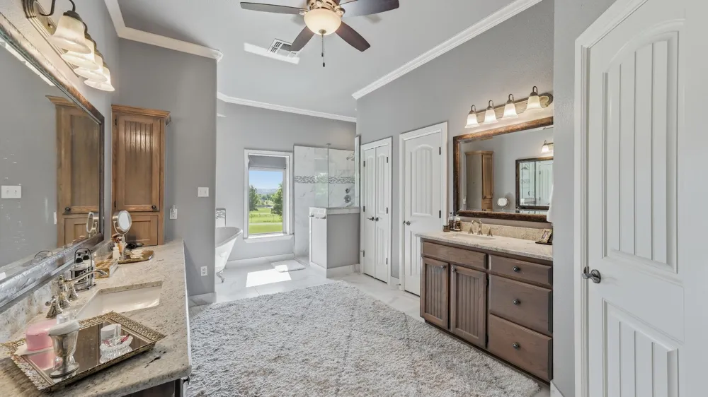 241 Pinnacle Peak Lane Weatherford, TX 76087