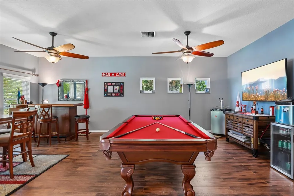 809 SEMINOLE SKY DRIVE Ruskin, FL 33570