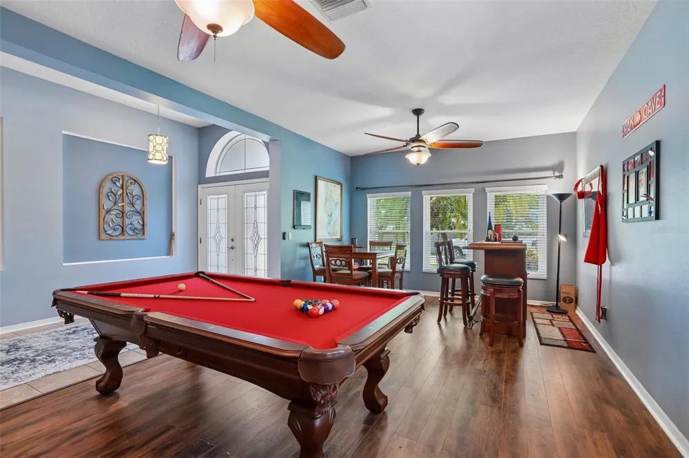 809 SEMINOLE SKY DRIVE Ruskin, FL 33570