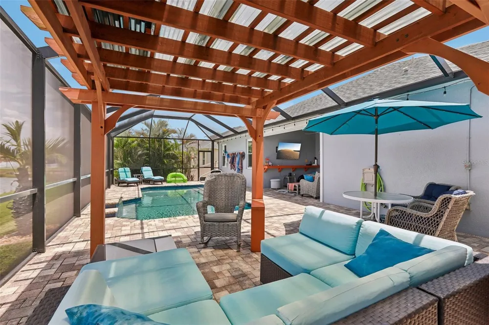 809 SEMINOLE SKY DRIVE Ruskin, FL 33570