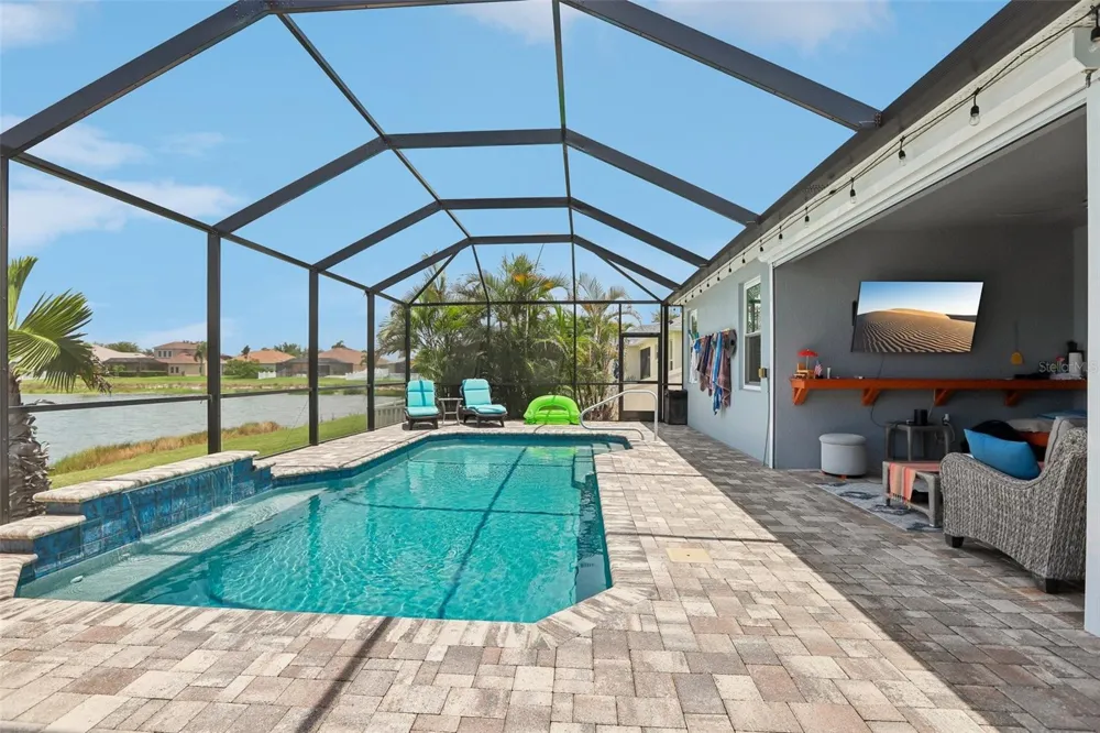 809 SEMINOLE SKY DRIVE Ruskin, FL 33570