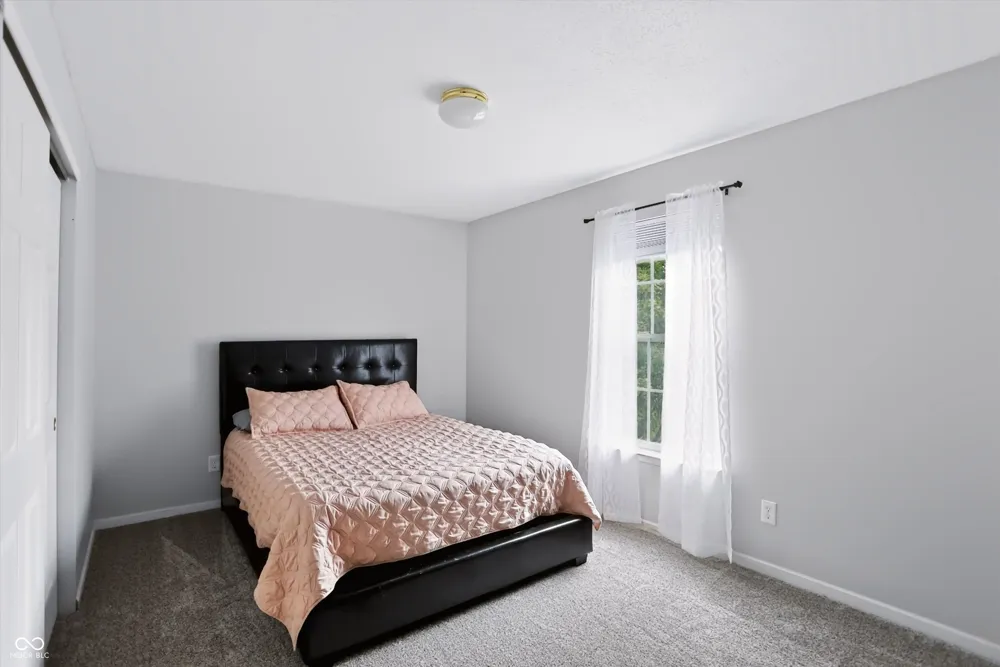 8394 S Shady Trail Drive Pendleton, IN 46064