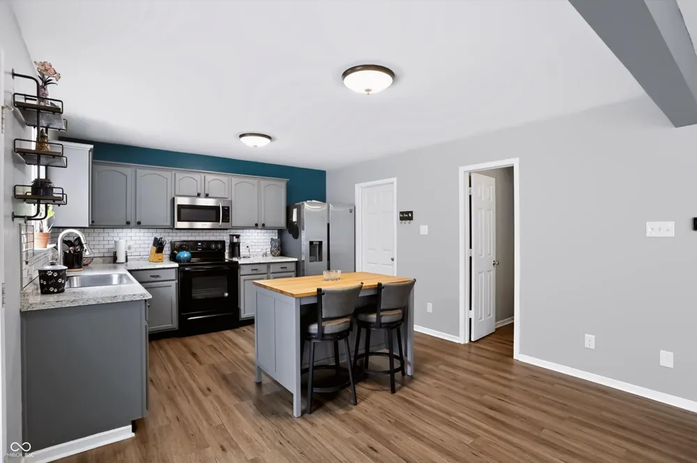 8394 S Shady Trail Drive Pendleton, IN 46064