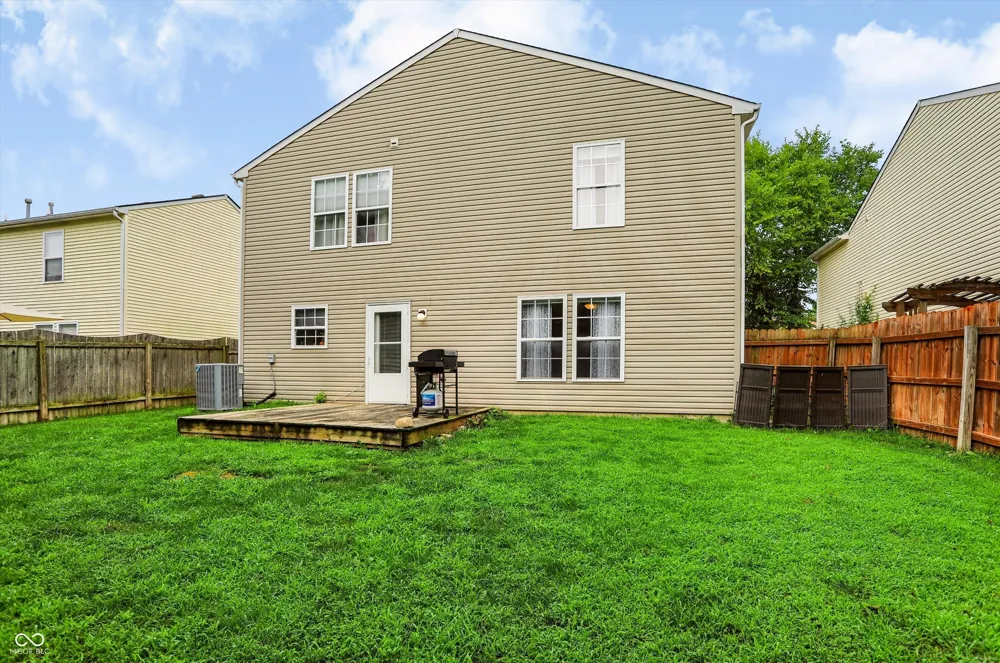 8394 S Shady Trail Drive Pendleton, IN 46064