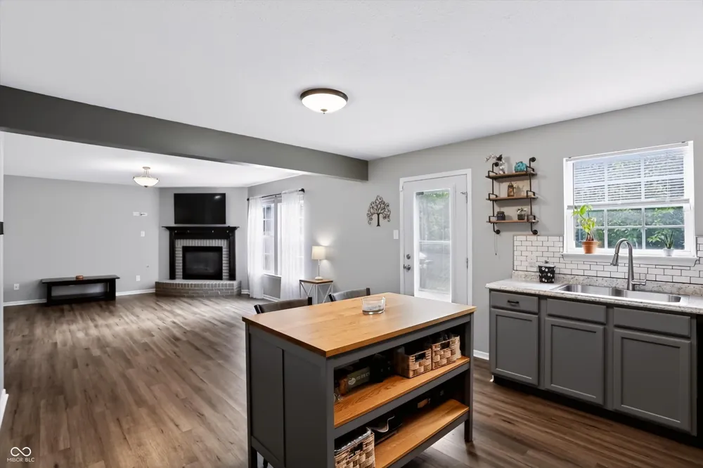8394 S Shady Trail Drive Pendleton, IN 46064
