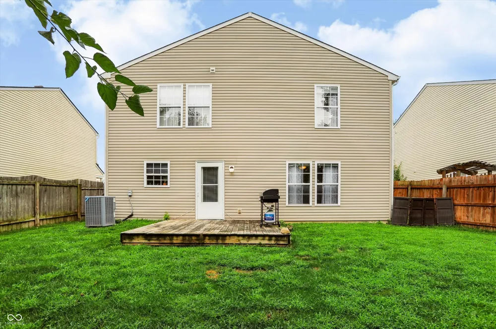 8394 S Shady Trail Drive Pendleton, IN 46064