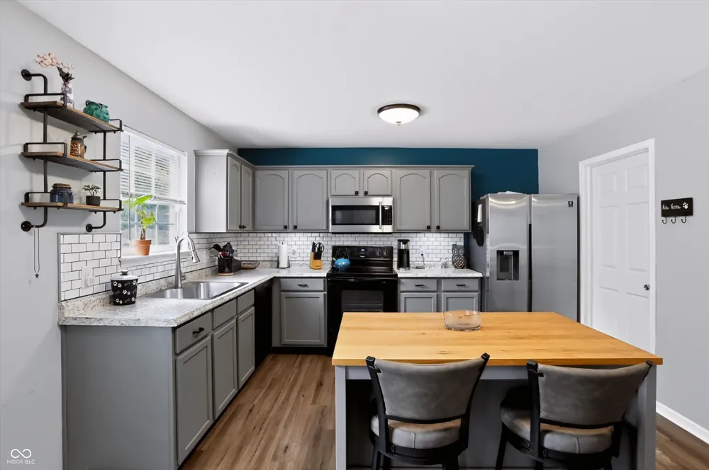 8394 S Shady Trail Drive Pendleton, IN 46064
