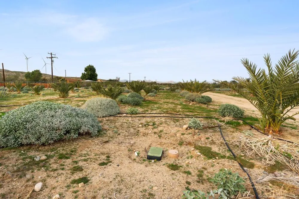 668040015 Hilltop Road Whitewater, CA 92282
