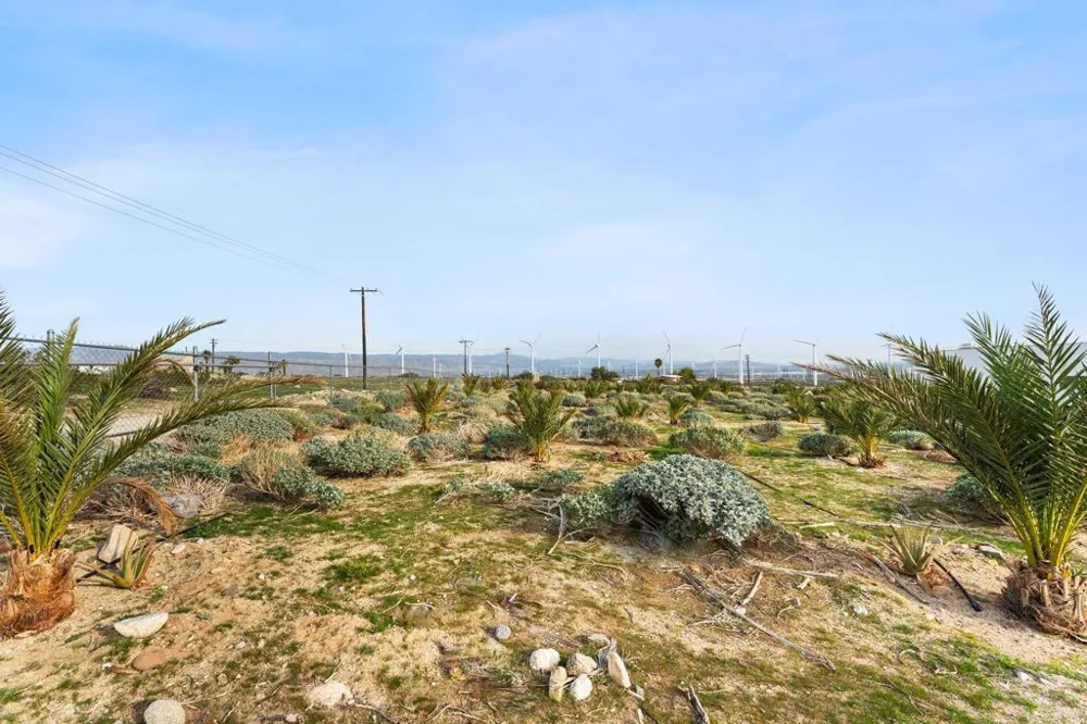 668040015 Hilltop Road Whitewater, CA 92282