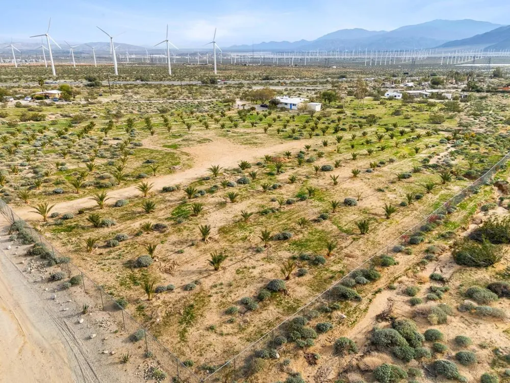 668040015 Hilltop Road Whitewater, CA 92282