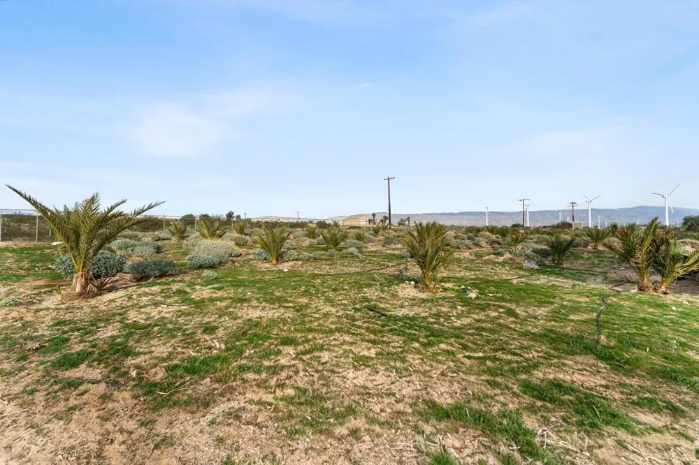668040015 Hilltop Road Whitewater, CA 92282