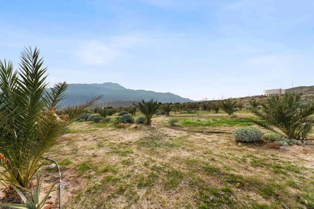 668040015 Hilltop Road Whitewater, CA 92282